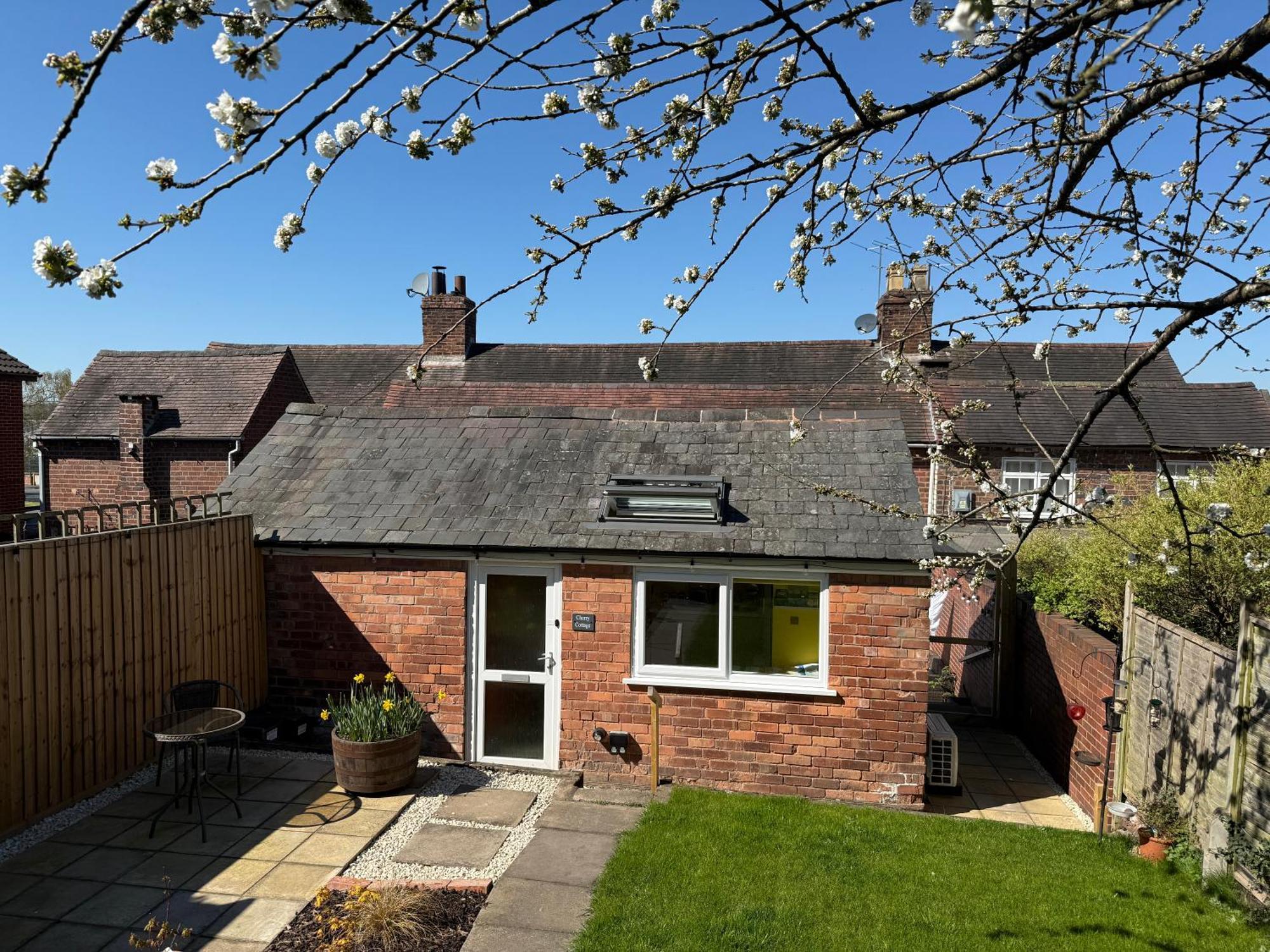 Cherry Cottage Retro Stay, Stourport-On-Severn Exterior photo